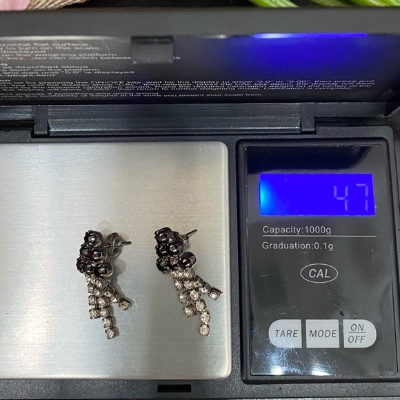 Vintage Deep Garnet Almost Black Rhinestones Waterfall Drop Pierced Earrings - Picture 9 of 10